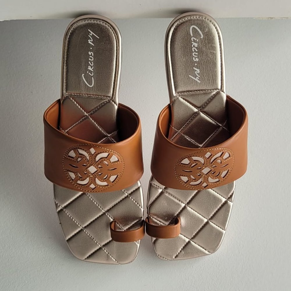 $39 NWT (8.5 & 9.5) Sam Edelman Women's Toe-Loop Sandals - Picture 7 of 7